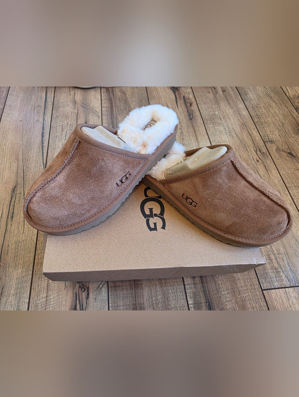 New UGG Kids Chestnut Sheepskin Lined Keegan Slipper 4 Youth